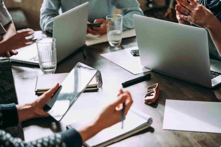 How guest posting supports PR efforts in Dubai